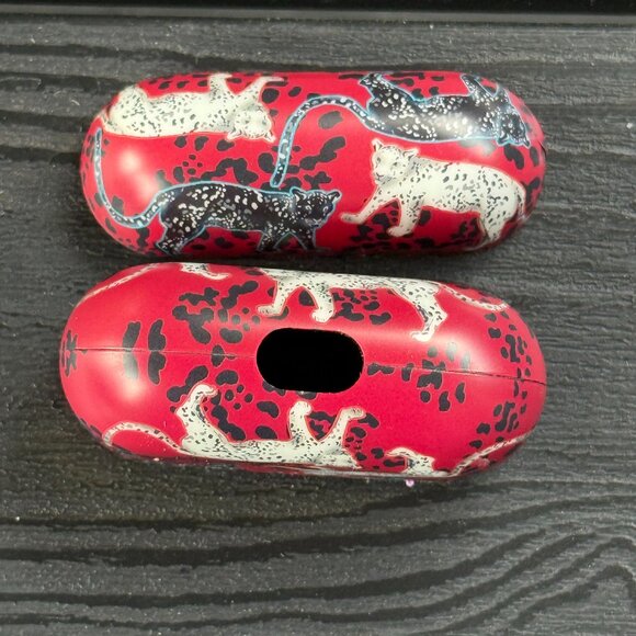 Airpod Pro Case Protective Case Shockproof, Scratch Resistant Samba Red Leopard - Picture 5 of 6